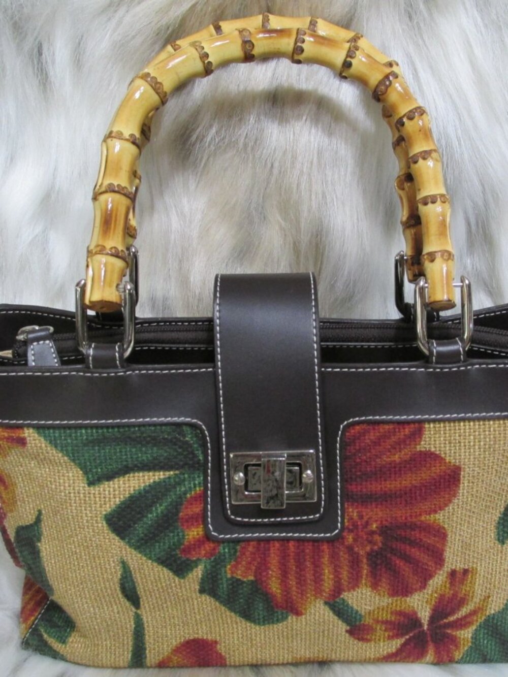P2963-NWOT Preston & York Tropical Tapestry Paradise Bamboo Handles